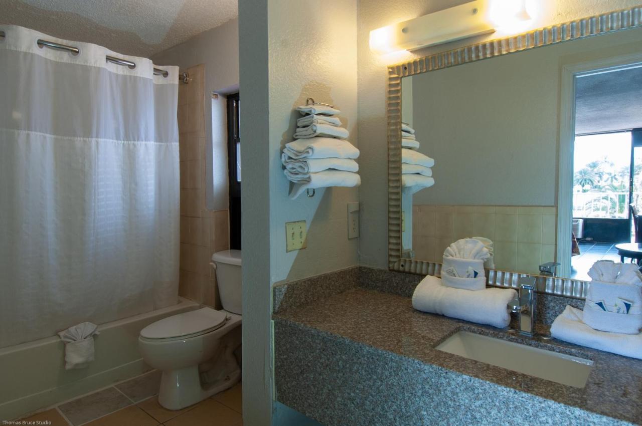 Express Inn & Suites - 5 Miles From St Petersburg Clearwater Airport Ngoại thất bức ảnh