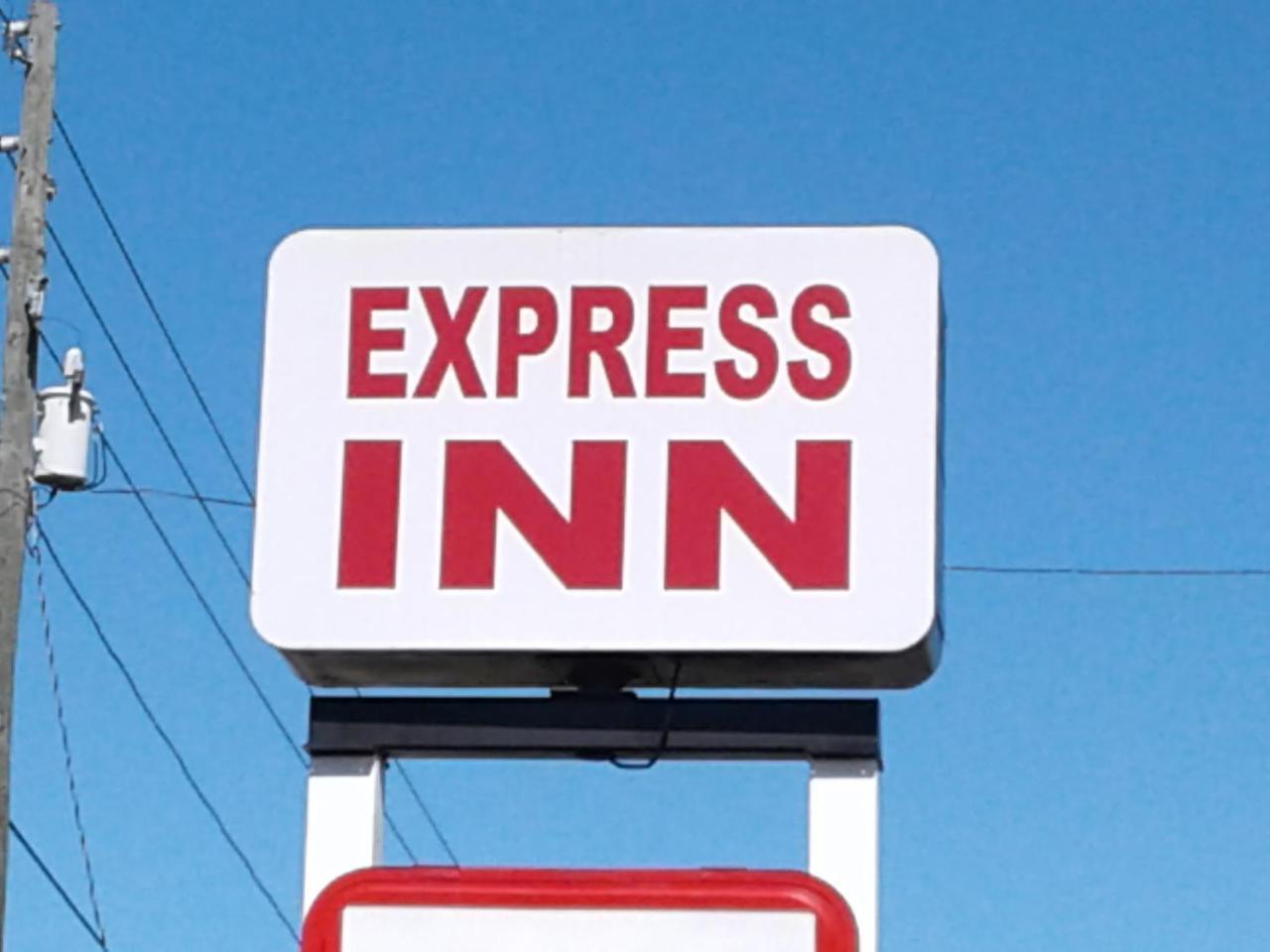 Express Inn & Suites - 5 Miles From St Petersburg Clearwater Airport Ngoại thất bức ảnh